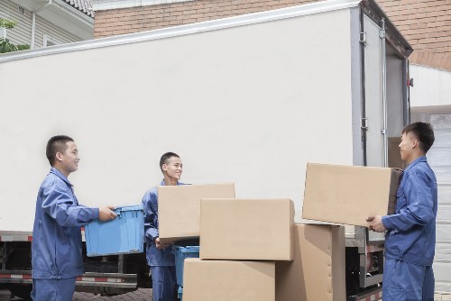 Local furniture storage solution for homes and offices in Stokenewington